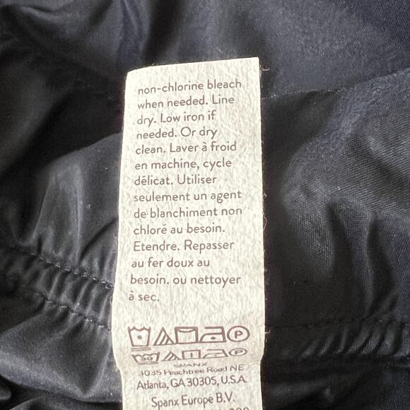 Spanx Womens Smoothing Perfect Wide Leg Pants Navy White Pin Stripe Size 1X - Picture 6 of 6